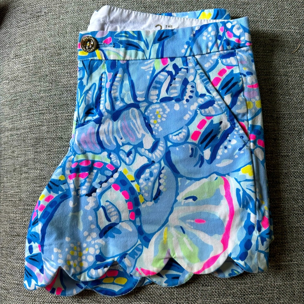 Lilly Pulitzer Buttercup Stretch Short- 5”inseam, size 2